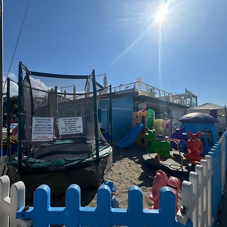 מרינה די קררה Hotel Bagno Stella Del Mare מראה חיצוני תמונה