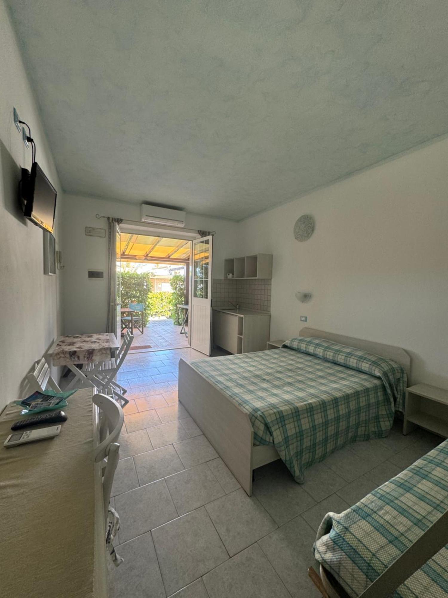 מרינה די קררה Hotel Bagno Stella Del Mare מראה חיצוני תמונה